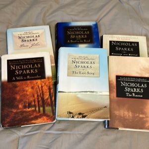Good condition Nicholas sparks books